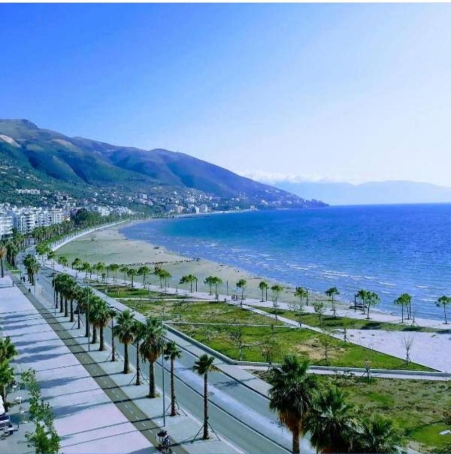 Grazioso Apartamento Arredato A Due Passi Dal Lungomare วญอเรอ ภายนอก รูปภาพ