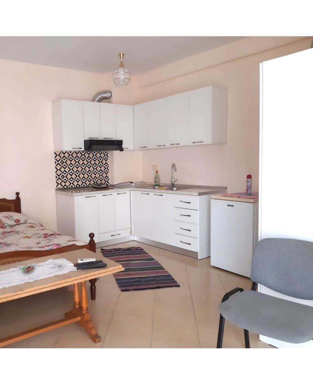 Grazioso Apartamento Arredato A Due Passi Dal Lungomare วญอเรอ ภายนอก รูปภาพ